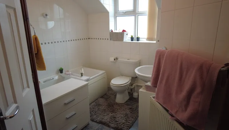 Charming 2 Bed Student Flat // Aug 2026 - Thumbnail 5